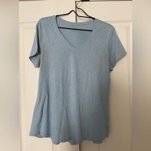 V-neck tee